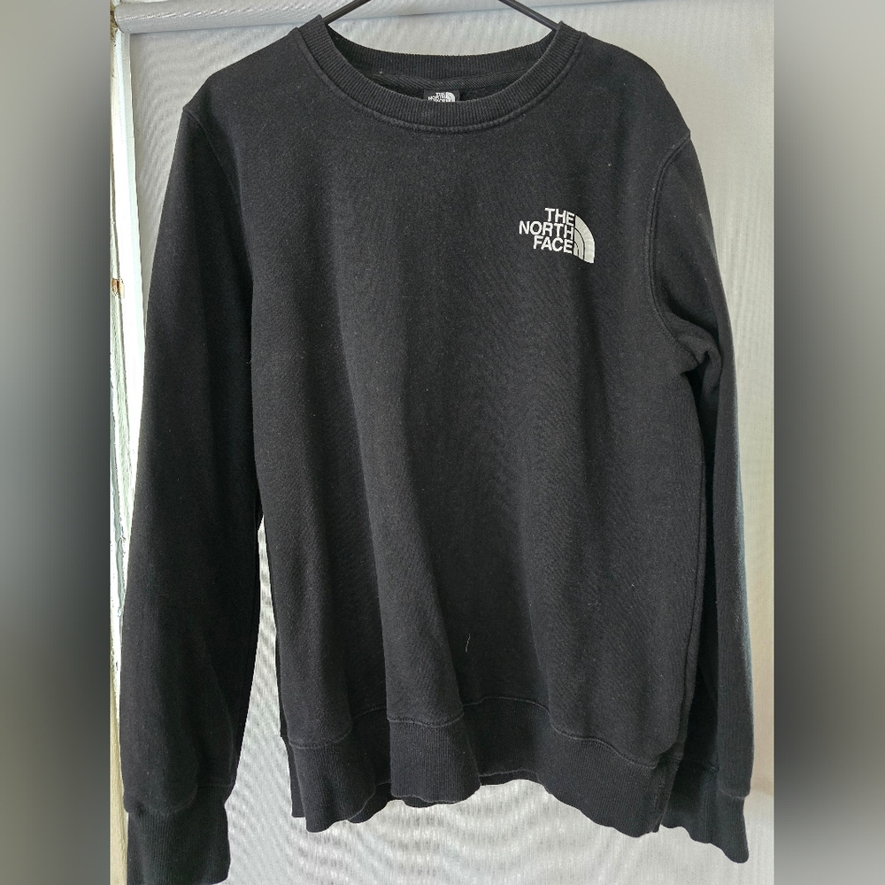 The North Face Men's Classic Black Crewneck Sweatshirt